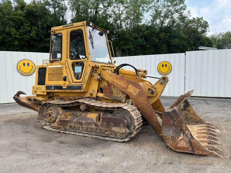 Caterpillar 943 - Kāpurķēžu iekrāvējs: foto 1 Caterpillar 943 - Kāpurķēžu iekrāvējs: foto 1