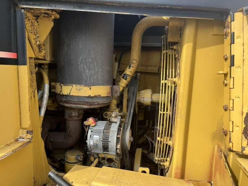 Kāpurķēžu iekrāvējs Caterpillar 953C2: foto 25