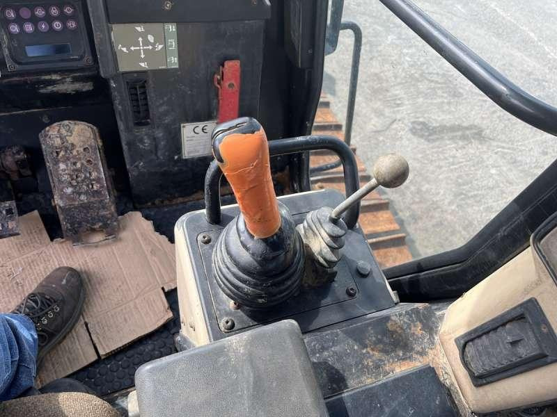 Kāpurķēžu iekrāvējs Caterpillar 953C2: foto 48