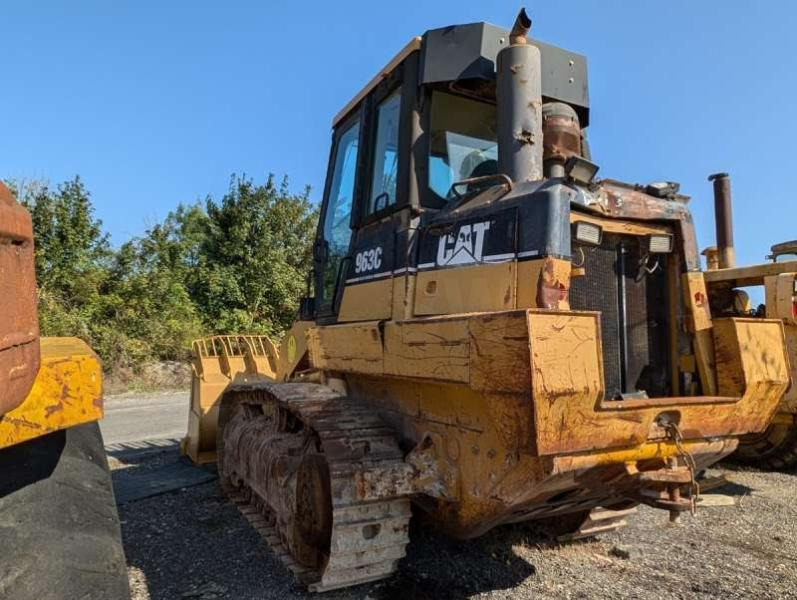 Caterpillar 963C - POUR PIECES - Kāpurķēžu iekrāvējs: foto 5 Caterpillar 963C - POUR PIECES - Kāpurķēžu iekrāvējs: foto 5