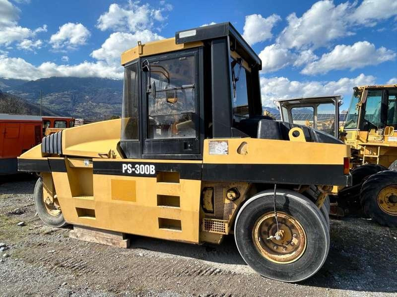 Pneimatiskais veltnis Caterpillar PS300B: foto 19