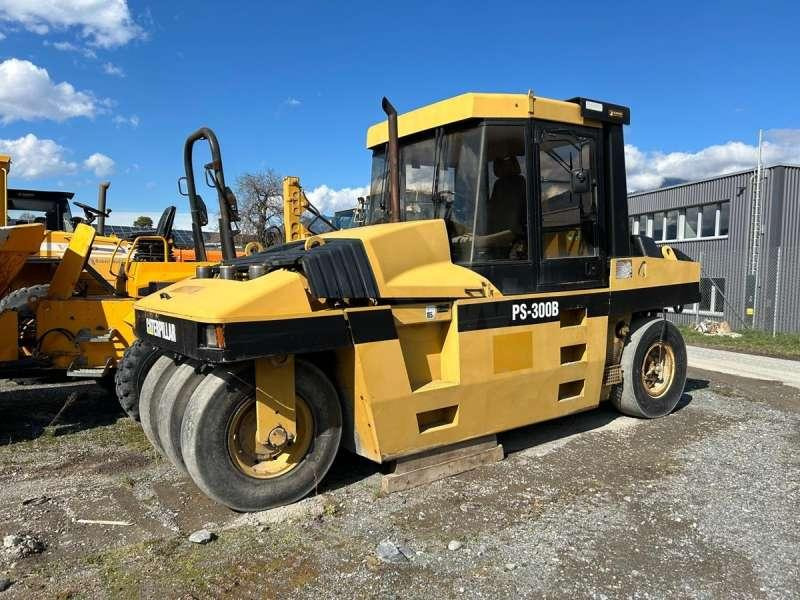 Pneimatiskais veltnis Caterpillar PS300B: foto 22