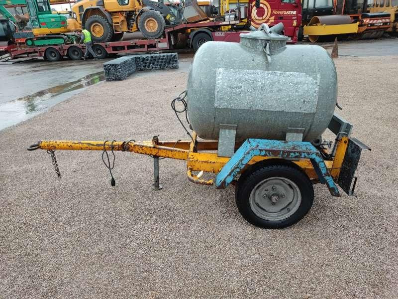 Courant 500 LITRES A EAU - Cisterna: foto 4 Courant 500 LITRES A EAU - Cisterna: foto 4