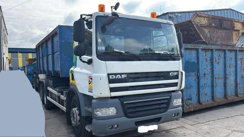 DAF Camion Ampliroll DAF 85.460 6x4 CF - Pacēlājs ar āķi: foto 2 DAF Camion Ampliroll DAF 85.460 6x4 CF - Pacēlājs ar āķi: foto 2