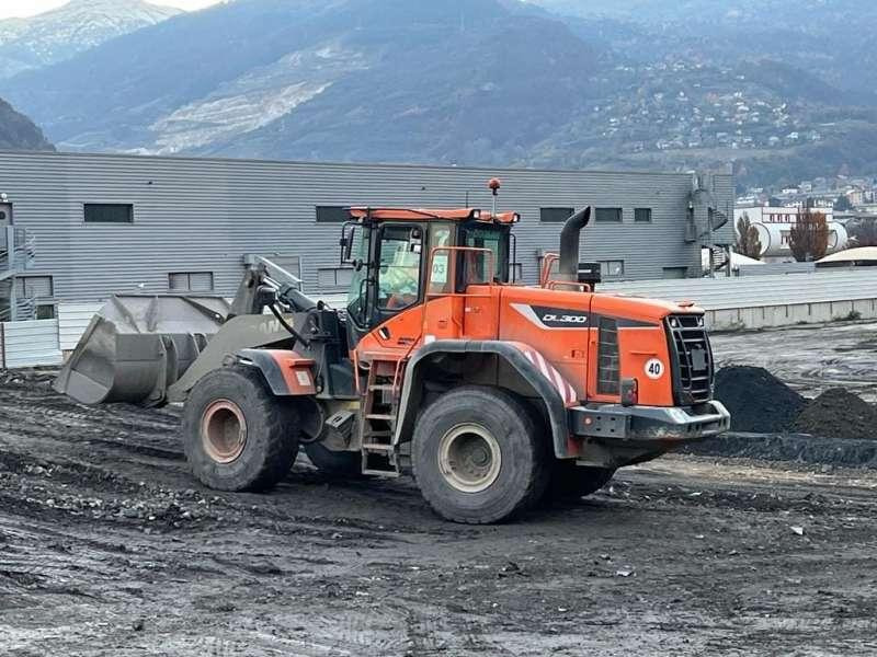 Doosan DL300 - Riteņu iekrāvējs: foto 2 Doosan DL300 - Riteņu iekrāvējs: foto 2