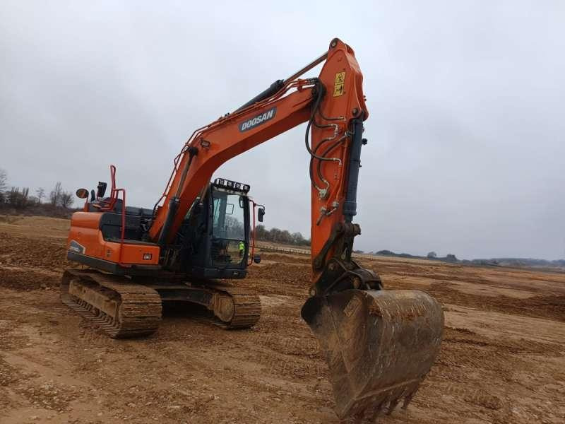 Doosan DX140LC-5 - Kāpurķēžu ekskavators: foto 1 Doosan DX140LC-5 - Kāpurķēžu ekskavators: foto 1