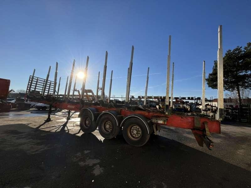 Fruehauf GRUMIERE 3 ESSIEUX - Kokvedēja puspiekabe: foto 5 Fruehauf GRUMIERE 3 ESSIEUX - Kokvedēja puspiekabe: foto 5