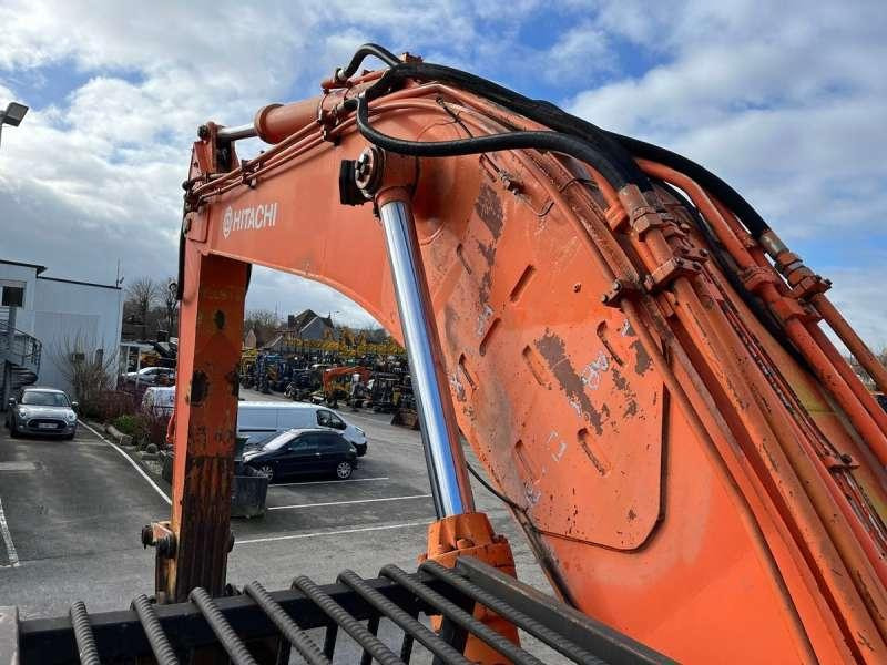 Demontāžas ekskavators Hitachi EX400LC: foto 45