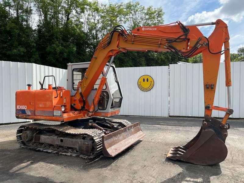 Hitachi EX60 - Kāpurķēžu ekskavators: foto 1 Hitachi EX60 - Kāpurķēžu ekskavators: foto 1