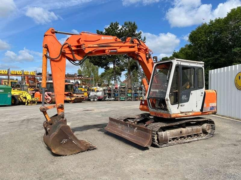 Hitachi EX60 - Kāpurķēžu ekskavators: foto 3 Hitachi EX60 - Kāpurķēžu ekskavators: foto 3