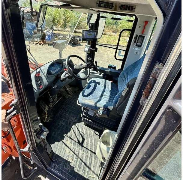 Hitachi ZW180-6 - Riteņu iekrāvējs: foto 4 Hitachi ZW180-6 - Riteņu iekrāvējs: foto 4