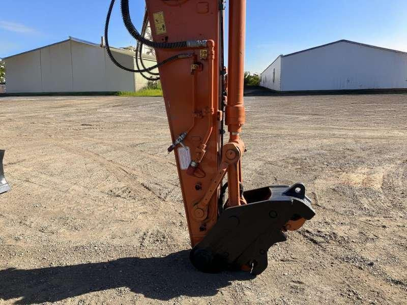 Hitachi ZX180W-7 - Riteņu ekskavators: foto 5 Hitachi ZX180W-7 - Riteņu ekskavators: foto 5