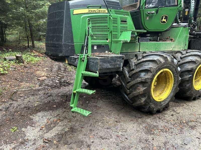 John Deere 1110G - Forvarders: foto 3 John Deere 1110G - Forvarders: foto 3