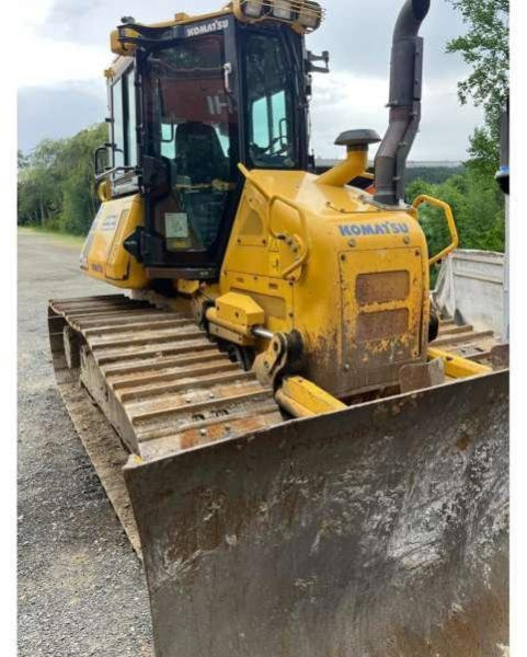 Komatsu Bulldozer D51PXI-24 - Buldozers: foto 5 Komatsu Bulldozer D51PXI-24 - Buldozers: foto 5
