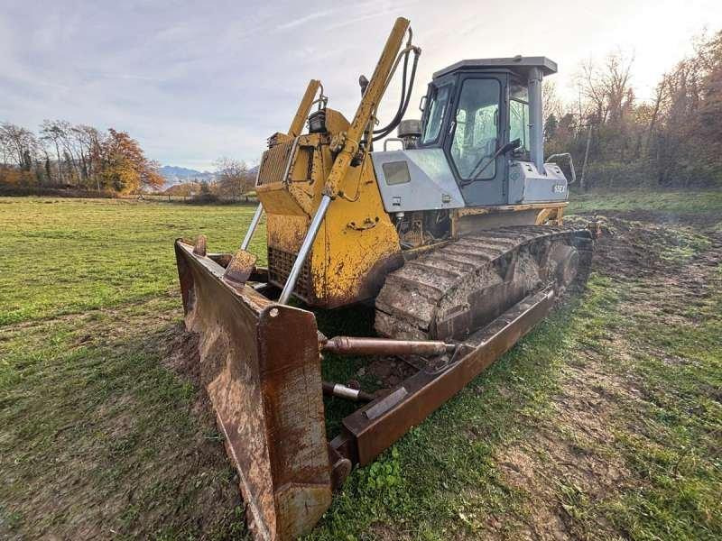 Komatsu D65EX-12 - Buldozers: foto 3 Komatsu D65EX-12 - Buldozers: foto 3