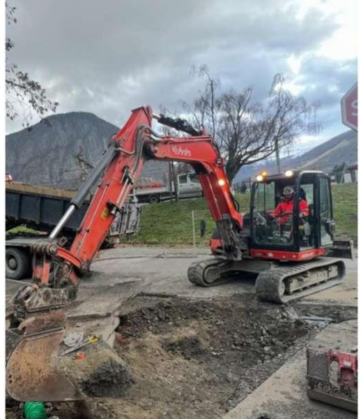 Kubota KX080-4A - Kāpurķēžu ekskavators: foto 1 Kubota KX080-4A - Kāpurķēžu ekskavators: foto 1