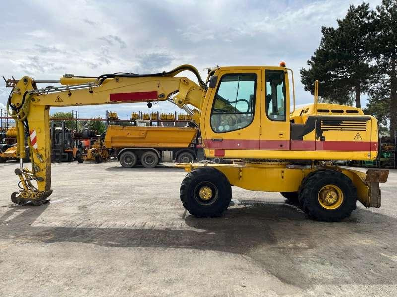 Liebherr A900 C LITRONIC - Riteņu ekskavators: foto 4 Liebherr A900 C LITRONIC - Riteņu ekskavators: foto 4