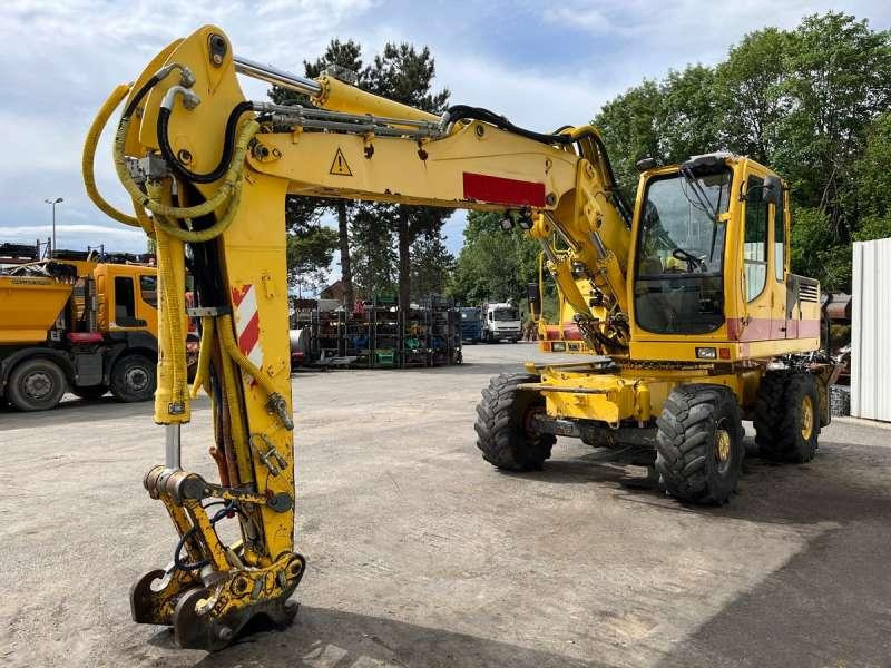 Liebherr A900 C LITRONIC - Riteņu ekskavators: foto 2 Liebherr A900 C LITRONIC - Riteņu ekskavators: foto 2