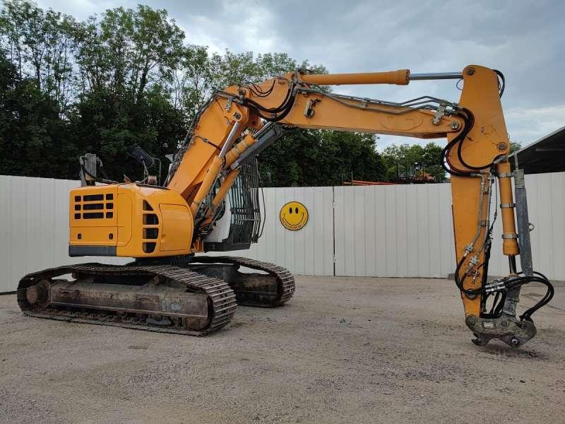 Liebherr R924 Compact Litronic - Kāpurķēžu ekskavators: foto 1 Liebherr R924 Compact Litronic - Kāpurķēžu ekskavators: foto 1
