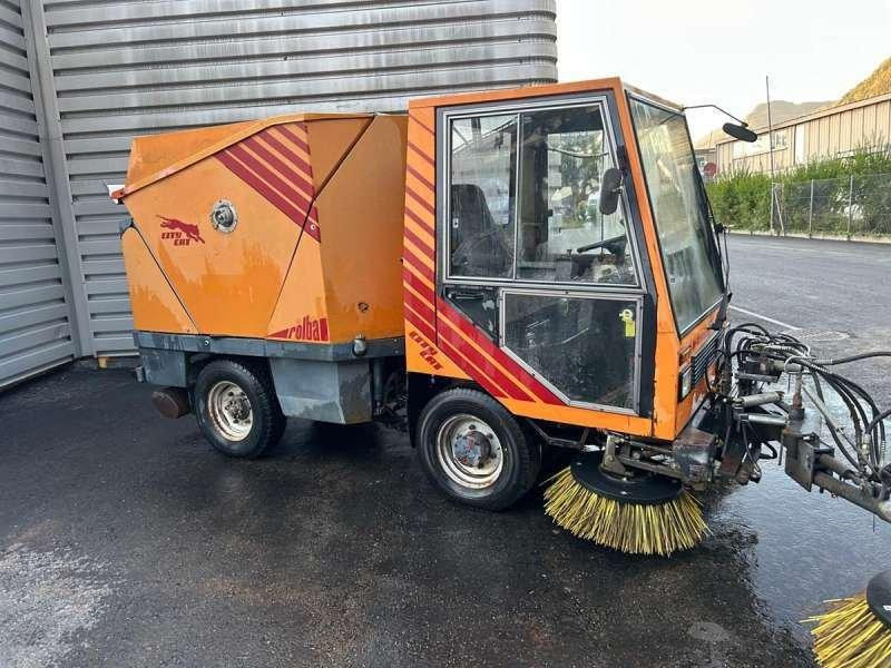 Rolba K1500 CITY CAT - Ielu tīrīšanas mašīna: foto 2 Rolba K1500 CITY CAT - Ielu tīrīšanas mašīna: foto 2