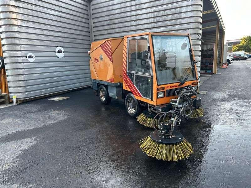 Rolba K1500 CITY CAT - Ielu tīrīšanas mašīna: foto 4 Rolba K1500 CITY CAT - Ielu tīrīšanas mašīna: foto 4