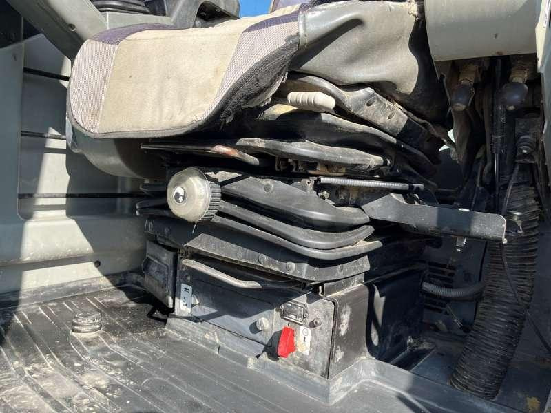 Kāpurķēžu ekskavators Takeuchi TB1140: foto 43