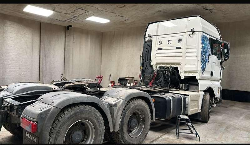 MAN TGX 33.480 - Vilcējs: foto 4 MAN TGX 33.480 - Vilcējs: foto 4