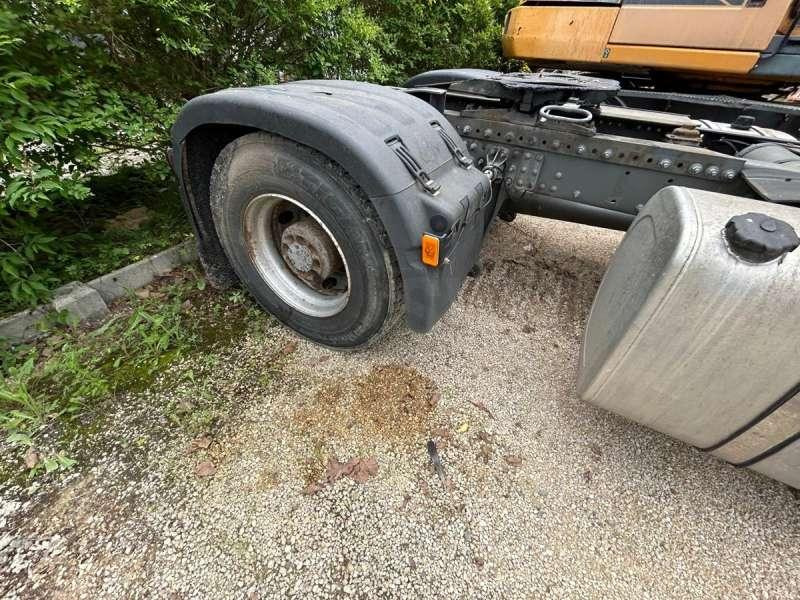 Vilcējs Volvo FH12-420 4X2: foto 29