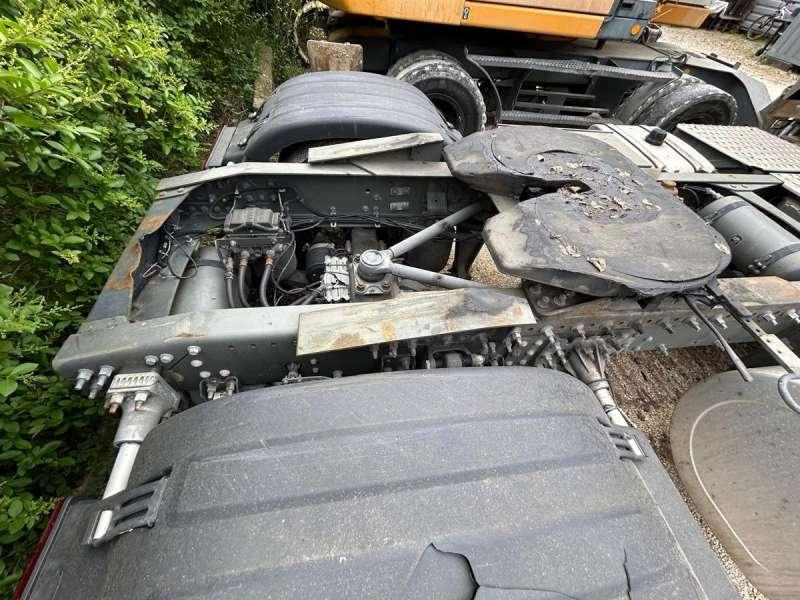 Vilcējs Volvo FH12-420 4X2: foto 28