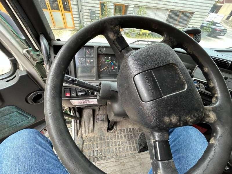 Vilcējs Volvo FH12-420 4X2: foto 35