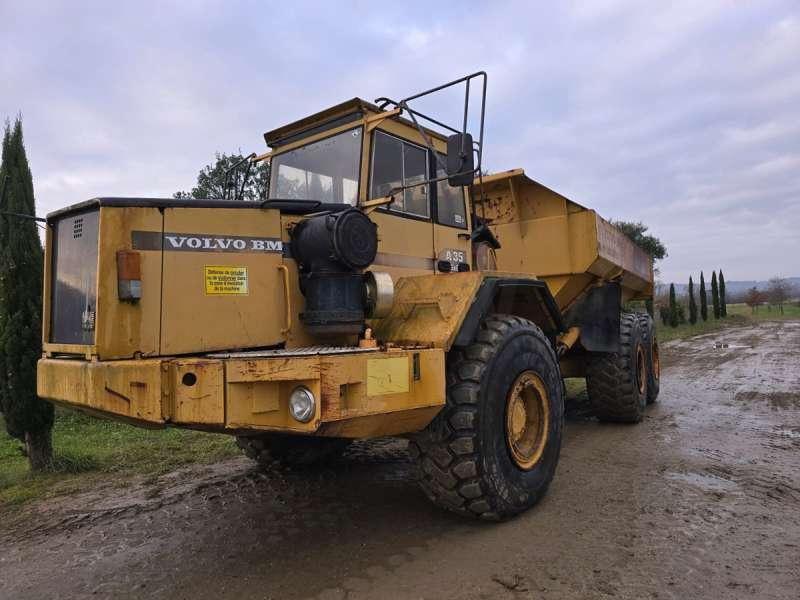Volvo A35 6X6 - Artikulētias pašizgāzējs: foto 3 Volvo A35 6X6 - Artikulētias pašizgāzējs: foto 3