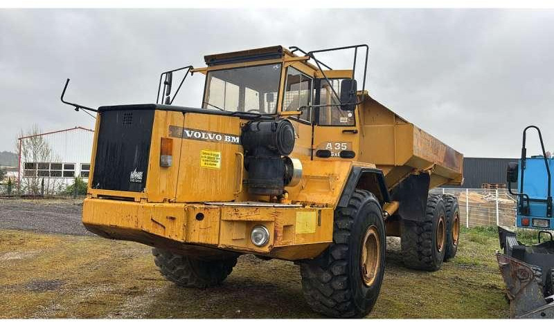 Volvo A35 6X6 - Artikulētias pašizgāzējs: foto 1 Volvo A35 6X6 - Artikulētias pašizgāzējs: foto 1