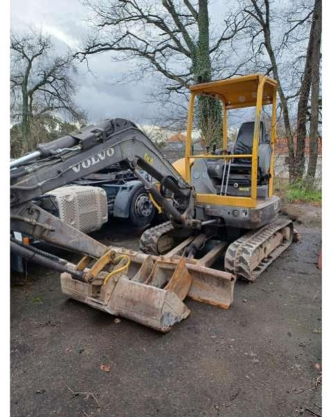 Mini-ekskavators Volvo ECR38: foto 6
