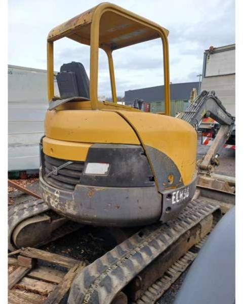 Mini-ekskavators Volvo ECR38: foto 7