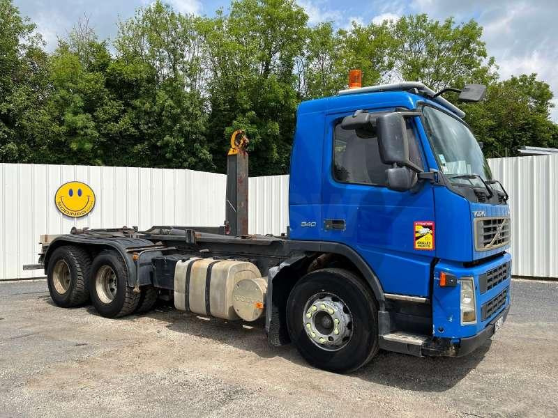 Volvo FM12 - 340 - Pacēlājs ar āķi: foto 1 Volvo FM12 - 340 - Pacēlājs ar āķi: foto 1