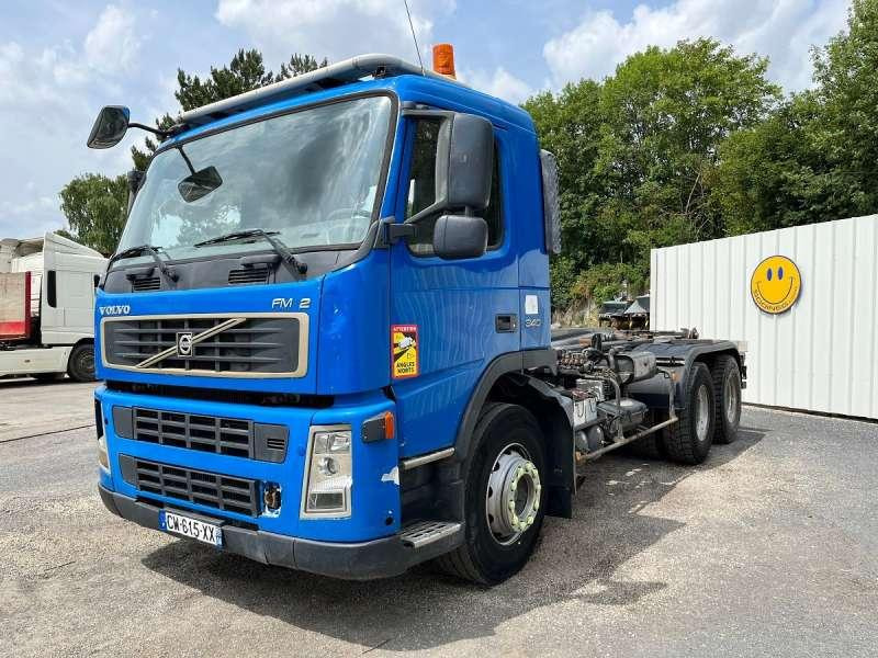 Volvo FM12 - 340 - Pacēlājs ar āķi: foto 2 Volvo FM12 - 340 - Pacēlājs ar āķi: foto 2