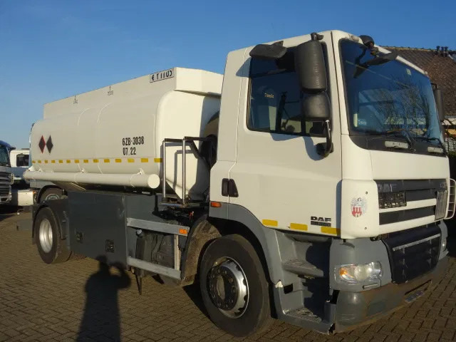 DAF CF 360 13000 LITER MANUAL GEARBOX EURO5 - Autocisterna: foto 2 DAF CF 360 13000 LITER MANUAL GEARBOX EURO5 - Autocisterna: foto 2