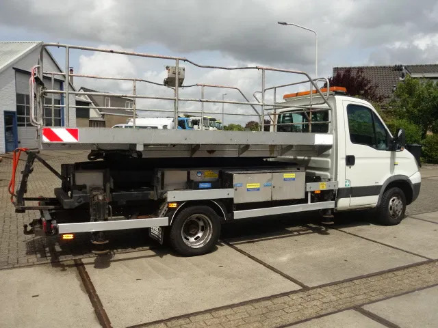 Iveco Daily 40C15 SKY WORKER PLATFORM - Komercauto: foto 3 Iveco Daily 40C15 SKY WORKER PLATFORM - Komercauto: foto 3