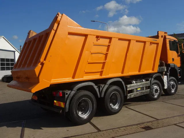 MAN TGA 41-440 8X6 MANUAL GEARBOX 22M3 MEILLER TIPPER - Kravas automašīna pašizgāzējs: foto 2 MAN TGA 41-440 8X6 MANUAL GEARBOX 22M3 MEILLER TIPPER - Kravas automašīna pašizgāzējs: foto 2