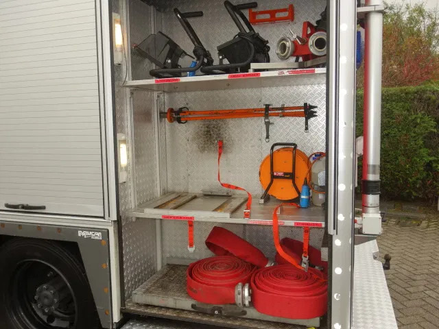 Mercedes-Benz 1325 godiva pump bomberos - Ugunsdzēsēju mašīna: foto 3 Mercedes-Benz 1325 godiva pump bomberos - Ugunsdzēsēju mašīna: foto 3