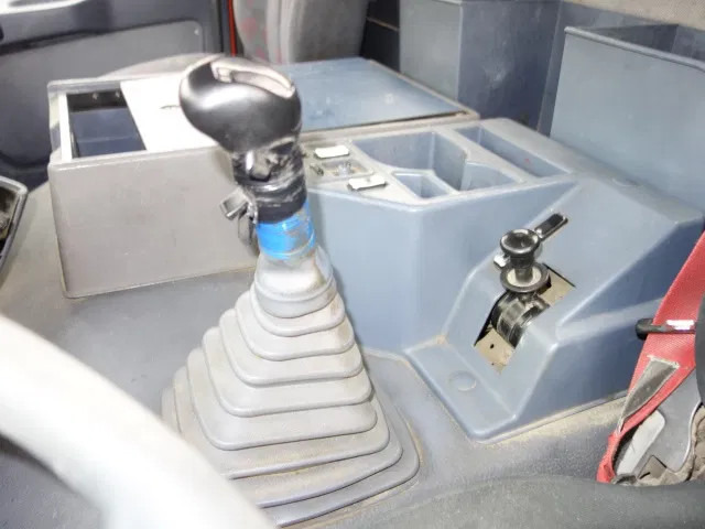 Šasija kravas automašīna Mercedes-Benz Actros 3235 8x4 steelsprings,manual gearbox: foto 9