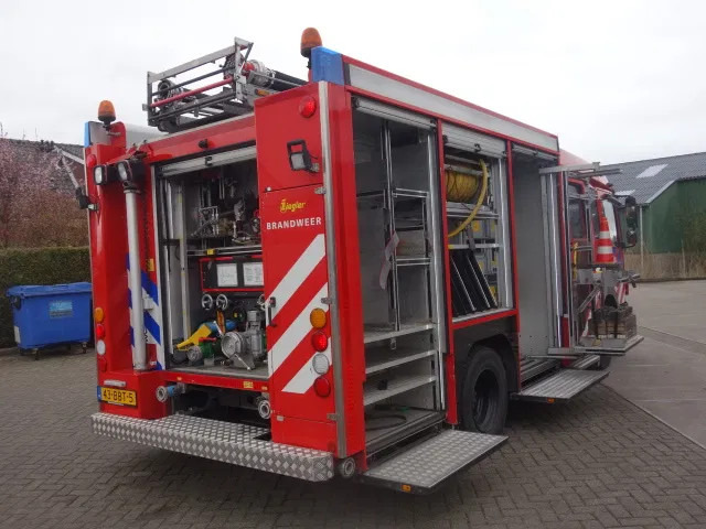 Ugunsdzēsēju mašīna Mercedes-Benz Atego 1426 ZIEGLER 2000 LITER EURO 5: foto 19