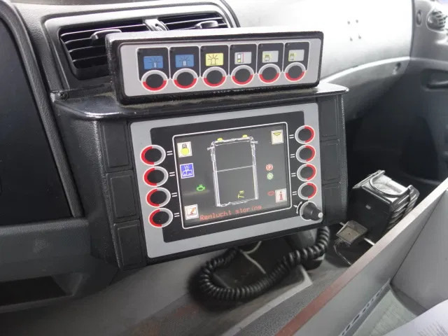 Ugunsdzēsēju mašīna Mercedes-Benz Atego 1426 ZIEGLER 2000 LITER EURO 5: foto 16