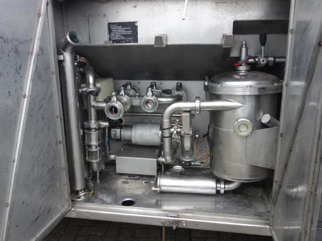 Renault Premium 370 16000liter steanless steeltank - Autocisterna: foto 3 Renault Premium 370 16000liter steanless steeltank - Autocisterna: foto 3