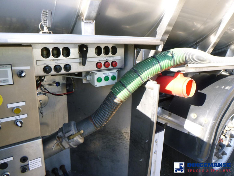 Puspiekabe cisterna Burg Food tank inox 30.3 m3 / 3 comp: foto 12 Puspiekabe cisterna Burg Food tank inox 30.3 m3 / 3 comp: foto 12