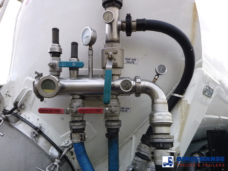 Puspiekabe cisterna COBO Powder tank alu 58 m3 (tipping): foto 8