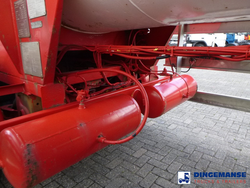 Puspiekabe cisterna Clayton Gas tank steel 31.8 m3 (low pressure 10 bar): foto 13