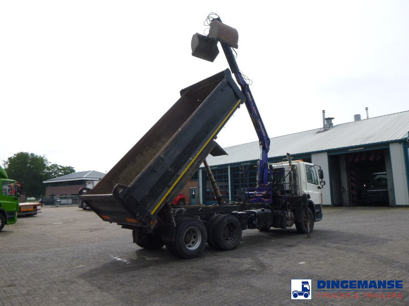 DAF CF 75.310 6x4 RHD tipper + HMF 1144 K-1 + grapple - Kravas auto ar manipulatoru: foto 4 DAF CF 75.310 6x4 RHD tipper + HMF 1144 K-1 + grapple - Kravas auto ar manipulatoru: foto 4