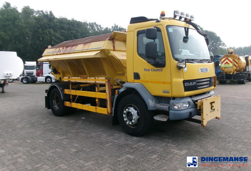 DAF LF 55.250 4X2 RHD gritter - Sniega novākšanas tehnika: foto 2 DAF LF 55.250 4X2 RHD gritter - Sniega novākšanas tehnika: foto 2