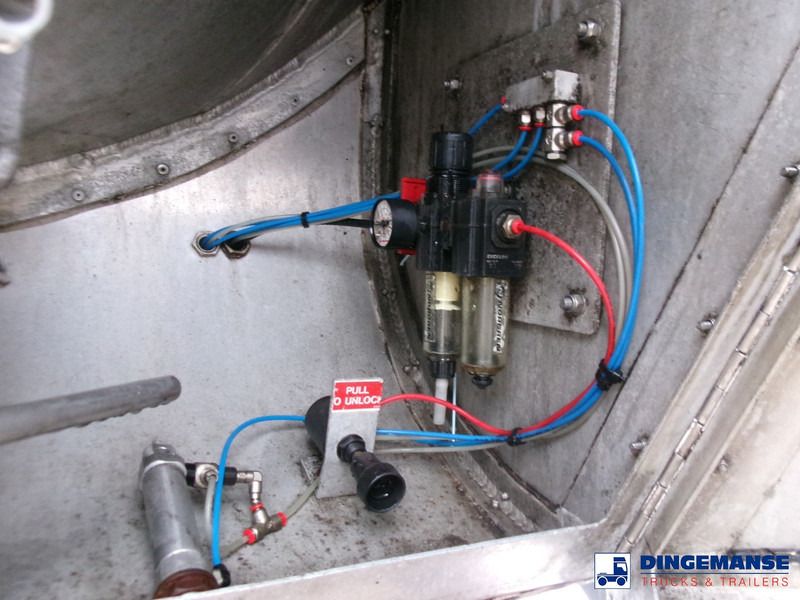 Puspiekabe cisterna Feldbinder Powder tank alu 41 m3 (tipping): foto 17